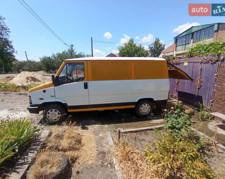 Белый Фиат Дукато, объемом двигателя 2 л и пробегом 226 тыс. км за 2500 $, фото 1 на Automoto.ua