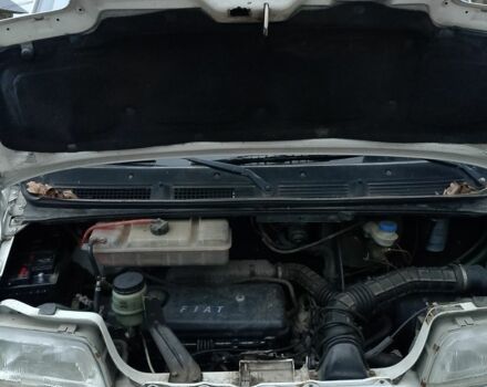 Белый Фиат Дукато, объемом двигателя 2.5 л и пробегом 270 тыс. км за 3600 $, фото 5 на Automoto.ua