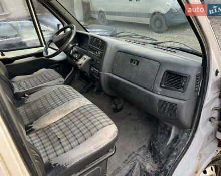 Білий Фіат Дукато, об'ємом двигуна 2.8 л та пробігом 545 тис. км за 2000 $, фото 10 на Automoto.ua
