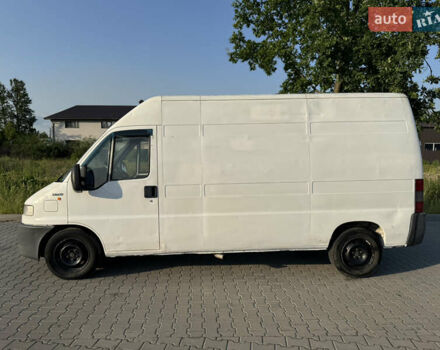 Белый Фиат Дукато, объемом двигателя 2.8 л и пробегом 675 тыс. км за 4200 $, фото 2 на Automoto.ua