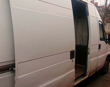 Белый Фиат Дукато, объемом двигателя 2.8 л и пробегом 460 тыс. км за 2400 $, фото 3 на Automoto.ua