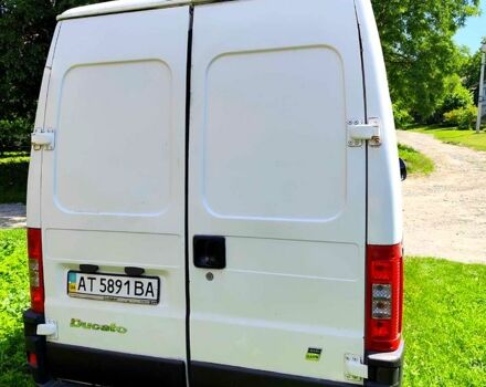 Белый Фиат Дукато, объемом двигателя 2.3 л и пробегом 328 тыс. км за 3900 $, фото 3 на Automoto.ua