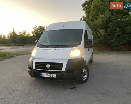Белый Фиат Дукато, объемом двигателя 2.3 л и пробегом 348 тыс. км за 7500 $, фото 3 на Automoto.ua