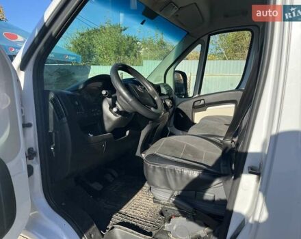 Белый Фиат Дукато, объемом двигателя 2.3 л и пробегом 250 тыс. км за 12500 $, фото 5 на Automoto.ua