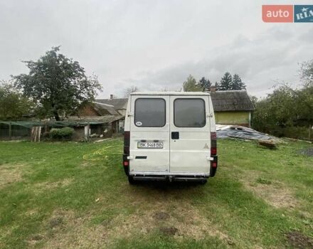 Белый Фиат Дукато, объемом двигателя 1.9 л и пробегом 400 тыс. км за 1700 $, фото 1 на Automoto.ua