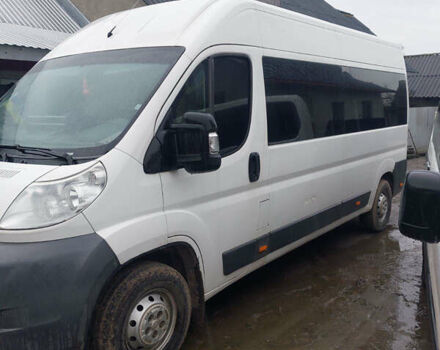 Белый Фиат Дукато, объемом двигателя 2.3 л и пробегом 500 тыс. км за 6850 $, фото 2 на Automoto.ua