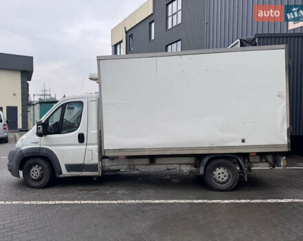 Белый Фиат Дукато, объемом двигателя 2.29 л и пробегом 250 тыс. км за 9700 $, фото 1 на Automoto.ua