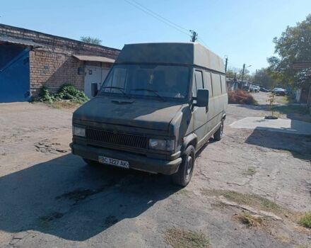 Белый Фиат Дукато, объемом двигателя 2.5 л и пробегом 250 тыс. км за 1300 $, фото 1 на Automoto.ua