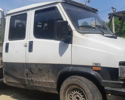 Фиат Дукато 1993 в Береговом на Automoto.ua Белый Фиат Дукато, объемом двигателя 2.5 л и пробегом 120 тыс. км за 4000 $, фото 1 на Automoto.ua