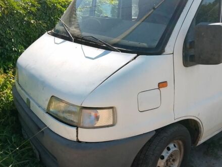 Белый Фиат Дукато, объемом двигателя 2.5 л и пробегом 200 тыс. км за 1800 $, фото 1 на Automoto.ua