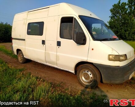Белый Фиат Дукато, объемом двигателя 2.5 л и пробегом 400 тыс. км за 2500 $, фото 1 на Automoto.ua