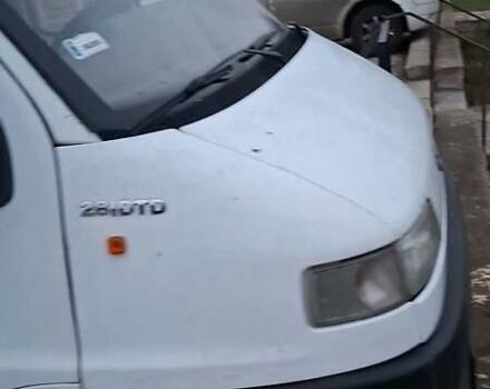 Белый Фиат Дукато, объемом двигателя 2.8 л и пробегом 350 тыс. км за 2100 $, фото 1 на Automoto.ua