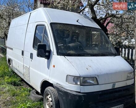 Белый Фиат Дукато, объемом двигателя 2.8 л и пробегом 300 тыс. км за 2500 $, фото 1 на Automoto.ua