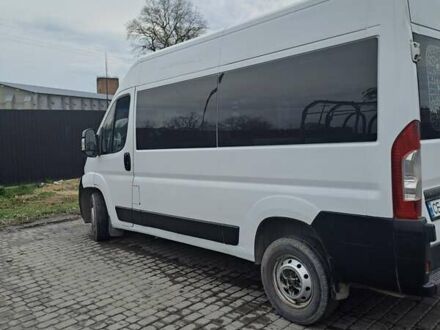 Белый Фиат Дукато, объемом двигателя 2.3 л и пробегом 483 тыс. км за 7400 $, фото 1 на Automoto.ua