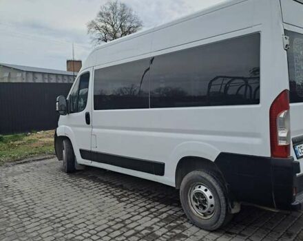 Белый Фиат Дукато, объемом двигателя 2.3 л и пробегом 483 тыс. км за 7400 $, фото 1 на Automoto.ua