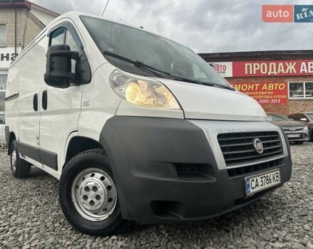 Белый Фиат Дукато, объемом двигателя 2.3 л и пробегом 376 тыс. км за 8800 $, фото 1 на Automoto.ua