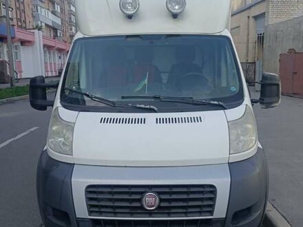 Белый Фиат Дукато, объемом двигателя 2.29 л и пробегом 305 тыс. км за 12000 $, фото 1 на Automoto.ua