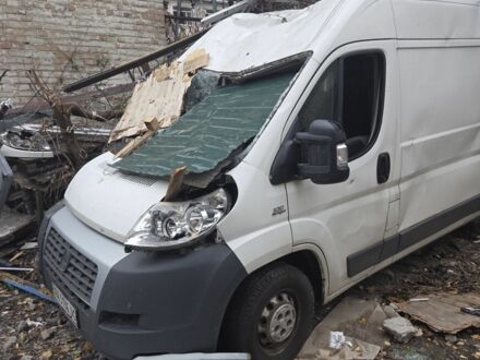 Белый Фиат Дукато, объемом двигателя 2.3 л и пробегом 150 тыс. км за 2500 $, фото 1 на Automoto.ua