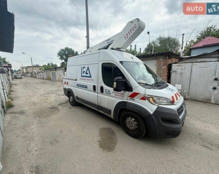 Белый Фиат Дукато, объемом двигателя 2.29 л и пробегом 265 тыс. км за 16499 $, фото 1 на Automoto.ua