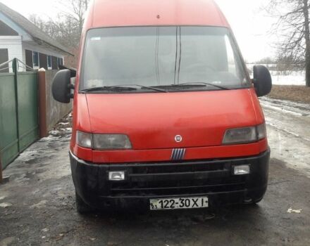 Красный Фиат Дукато груз., объемом двигателя 2.5 л и пробегом 300 тыс. км за 2000 $, фото 1 на Automoto.ua