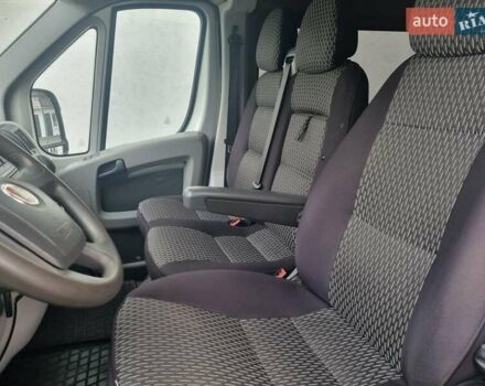 Серый Фиат Дукато, объемом двигателя 2.3 л и пробегом 300 тыс. км за 9300 $, фото 7 на Automoto.ua