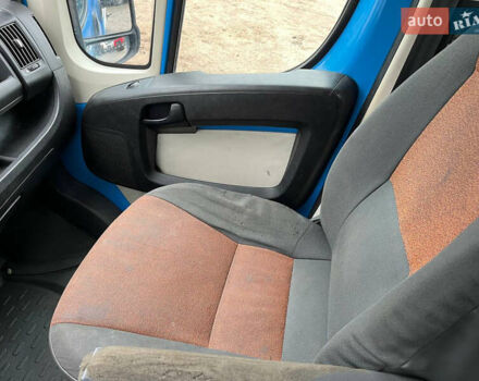 Синий Фиат Дукато, объемом двигателя 3.2 л и пробегом 480 тыс. км за 12800 $, фото 13 на Automoto.ua