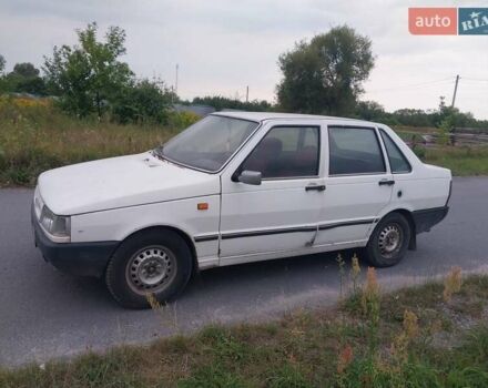 Белый Фиат Дюна, объемом двигателя 1.7 л и пробегом 516 тыс. км за 592 $, фото 1 на Automoto.ua