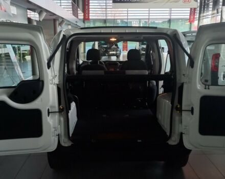 Фиат Fiorino Combi, объемом двигателя 1.37 л и пробегом 0 тыс. км за 16568 $, фото 6 на Automoto.ua