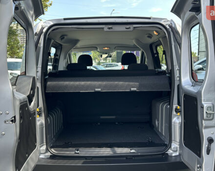 купить новое авто Фиат Fiorino Combi 2023 года от официального дилера Форвард-Авто Фиат фото