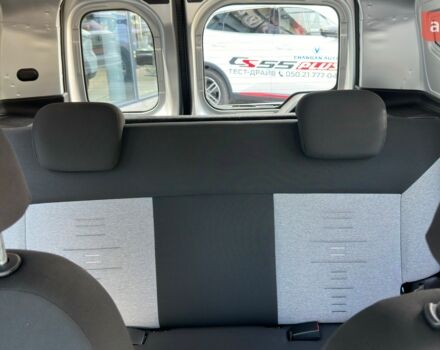 купить новое авто Фиат Fiorino Combi 2023 года от официального дилера Форвард-Авто Фиат фото