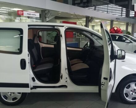 Фиат Fiorino Combi, объемом двигателя 1.37 л и пробегом 0 тыс. км за 16568 $, фото 3 на Automoto.ua