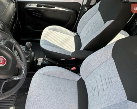 купить новое авто Фиат Fiorino Combi 2023 года от официального дилера Форвард-Авто Фиат фото