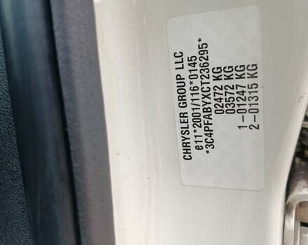 Белый Фиат Фримонт, объемом двигателя 2 л и пробегом 224 тыс. км за 11400 $, фото 18 на Automoto.ua