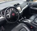 Белый Фиат Фримонт, объемом двигателя 2 л и пробегом 183 тыс. км за 12500 $, фото 1 на Automoto.ua