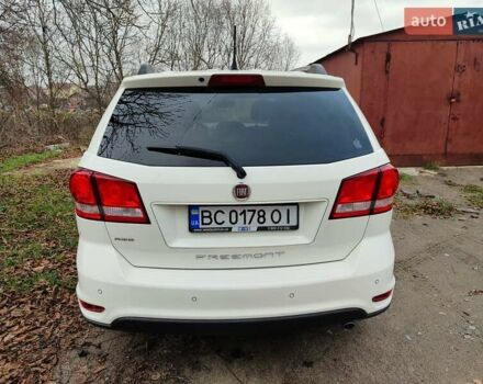 Білий Фіат Фрімонт, об'ємом двигуна 2 л та пробігом 205 тис. км за 12100 $, фото 3 на Automoto.ua