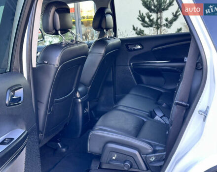 Белый Фиат Фримонт, объемом двигателя 2 л и пробегом 209 тыс. км за 13600 $, фото 85 на Automoto.ua