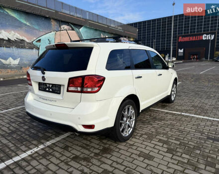 Фиат Фримонт 2014 в Луцке на Automoto.ua Белый Фиат Фримонт, объемом двигателя 2 л и пробегом 170 тыс. км за 12900 $, фото 8 на Automoto.ua