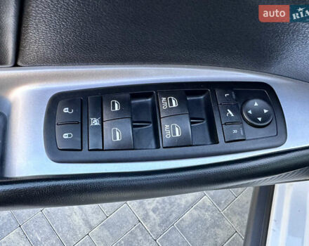 Белый Фиат Фримонт, объемом двигателя 2 л и пробегом 209 тыс. км за 13600 $, фото 88 на Automoto.ua