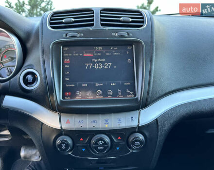 Белый Фиат Фримонт, объемом двигателя 2 л и пробегом 209 тыс. км за 13600 $, фото 90 на Automoto.ua