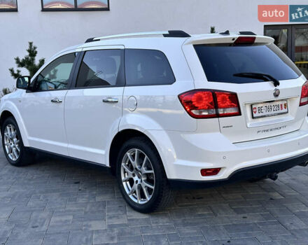 Белый Фиат Фримонт, объемом двигателя 2 л и пробегом 209 тыс. км за 13600 $, фото 7 на Automoto.ua