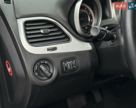 Білий Фіат Фрімонт, об'ємом двигуна 1.96 л та пробігом 170 тис. км за 15200 $, фото 39 на Automoto.ua