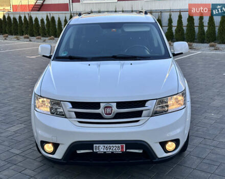 Белый Фиат Фримонт, объемом двигателя 2 л и пробегом 209 тыс. км за 13600 $, фото 15 на Automoto.ua