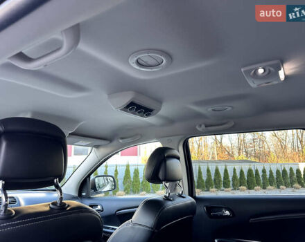 Белый Фиат Фримонт, объемом двигателя 2 л и пробегом 209 тыс. км за 13600 $, фото 67 на Automoto.ua