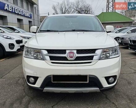 Белый Фиат Фримонт, объемом двигателя 1.96 л и пробегом 211 тыс. км за 14800 $, фото 2 на Automoto.ua