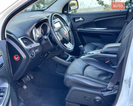 Белый Фиат Фримонт, объемом двигателя 2 л и пробегом 209 тыс. км за 13600 $, фото 86 на Automoto.ua