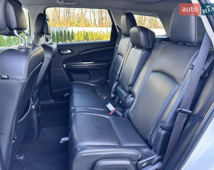 Белый Фиат Фримонт, объемом двигателя 2 л и пробегом 209 тыс. км за 13600 $, фото 62 на Automoto.ua