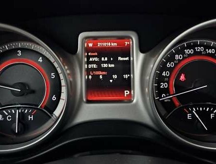 Белый Фиат Фримонт, объемом двигателя 1.96 л и пробегом 211 тыс. км за 14800 $, фото 30 на Automoto.ua