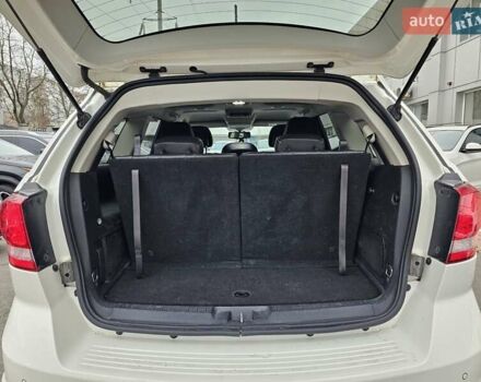 Белый Фиат Фримонт, объемом двигателя 1.96 л и пробегом 211 тыс. км за 14800 $, фото 37 на Automoto.ua