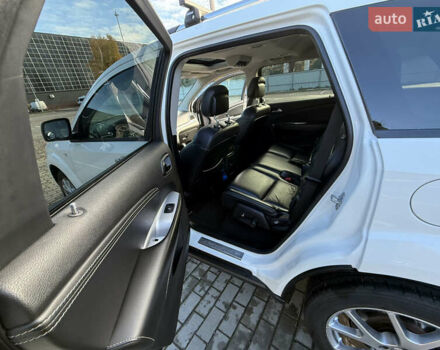 Фиат Фримонт 2014 в Луцке на Automoto.ua Белый Фиат Фримонт, объемом двигателя 2 л и пробегом 170 тыс. км за 12900 $, фото 19 на Automoto.ua