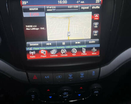 Белый Фиат Фримонт, объемом двигателя 1.9 л и пробегом 143 тыс. км за 16800 $, фото 14 на Automoto.ua